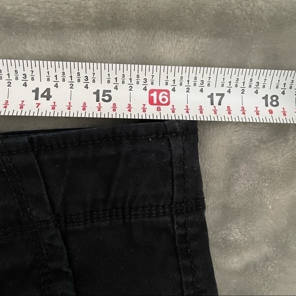 Arizona Jeans Husky Fit Flat Front Black Shorts Size 20 - Picture 5 of 7